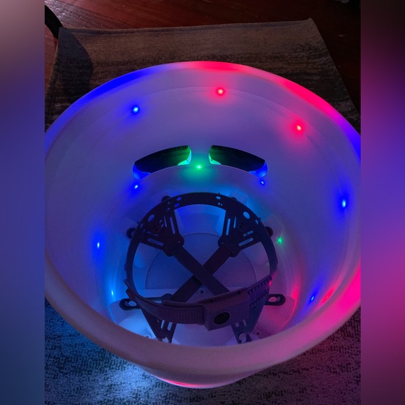 DJ Marshmello Premium Light Up LED Adjustable Helmet Spirit Halloween - Picture 9 of 9